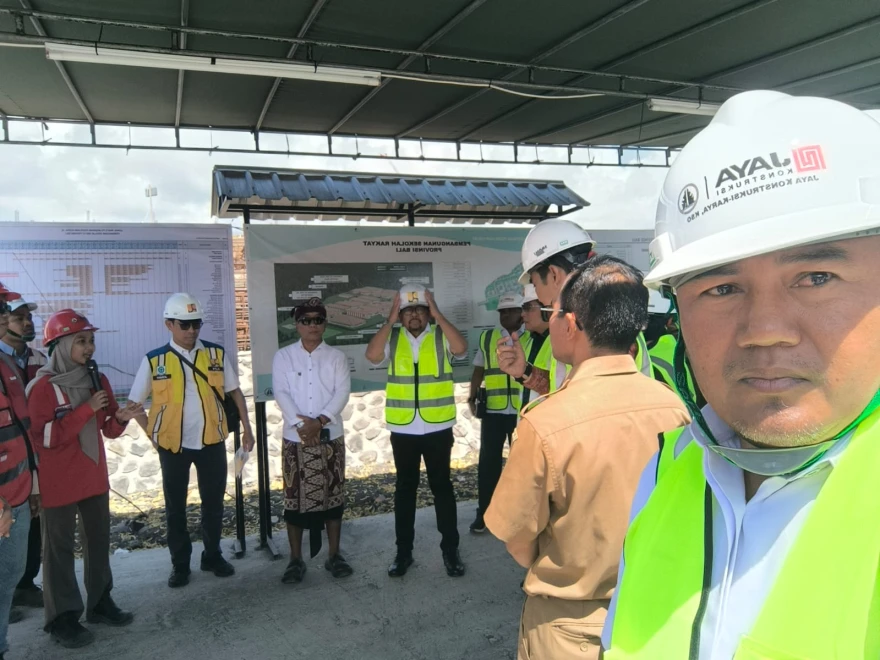 Kunjungan dari Pemerintah Pusat dan Provinsi Ke Sekolah Rakyat di Desa Tulamben