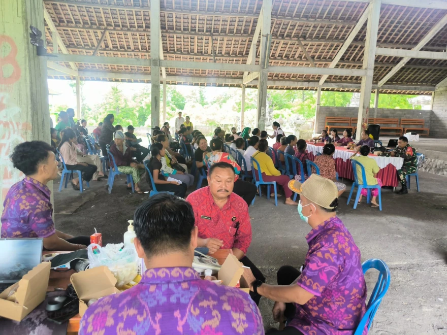 Perbekel Desa Tulamben Hadiri Sosialisasi Peningkatan Pelaksanaan Hari Ibu ke-97 Tahun 2025